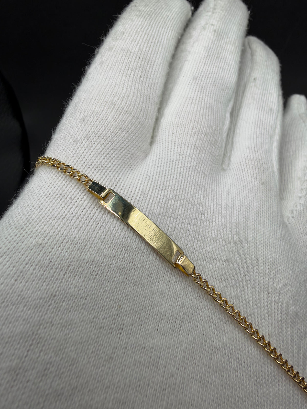 14K Gouden Babyarmband met Naamplaatje – 14 cm – 2,2 mm