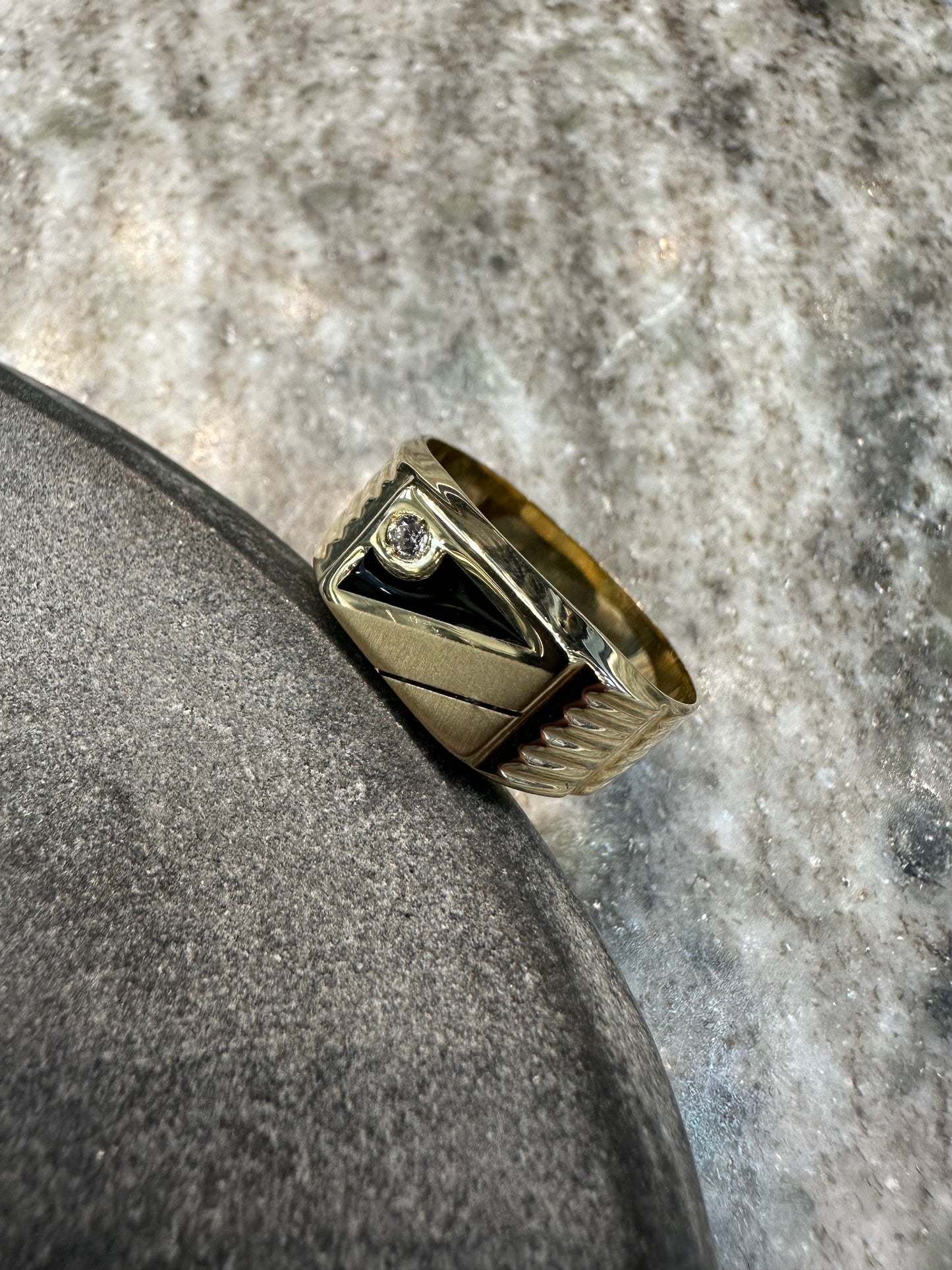 Prachtige 14K Gouden Ring met Onyx & Zirkonia