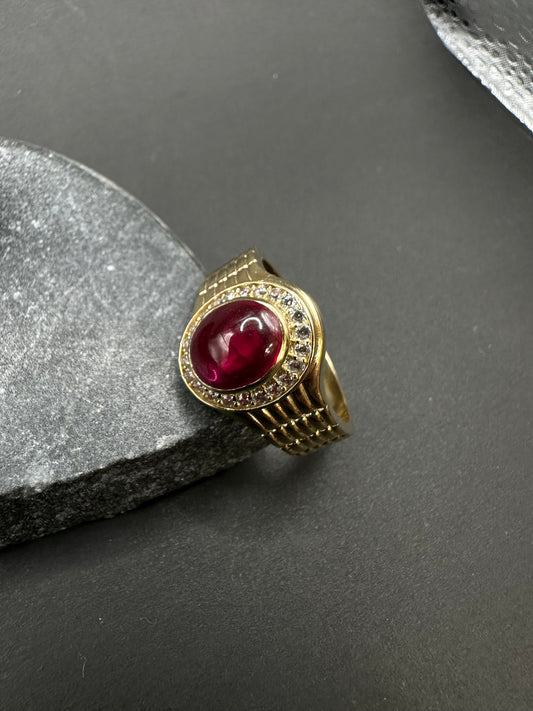 14K Gouden Massieve Ring met Rode Edelsteen en Zirkonia – Maat 21,5