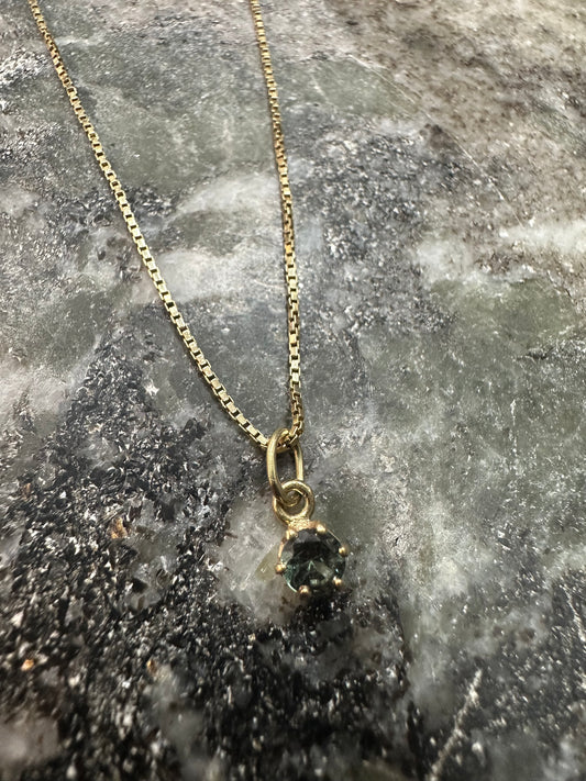14K Gouden Venetiaanse Ketting met Saffier Hanger – Fijn, Elegant & Tijdloos