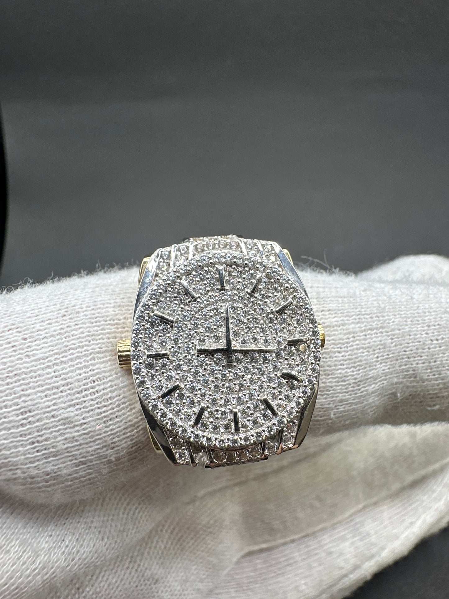 14K Gouden Iced Klok Ring met Zirkonia – Maat 20,5