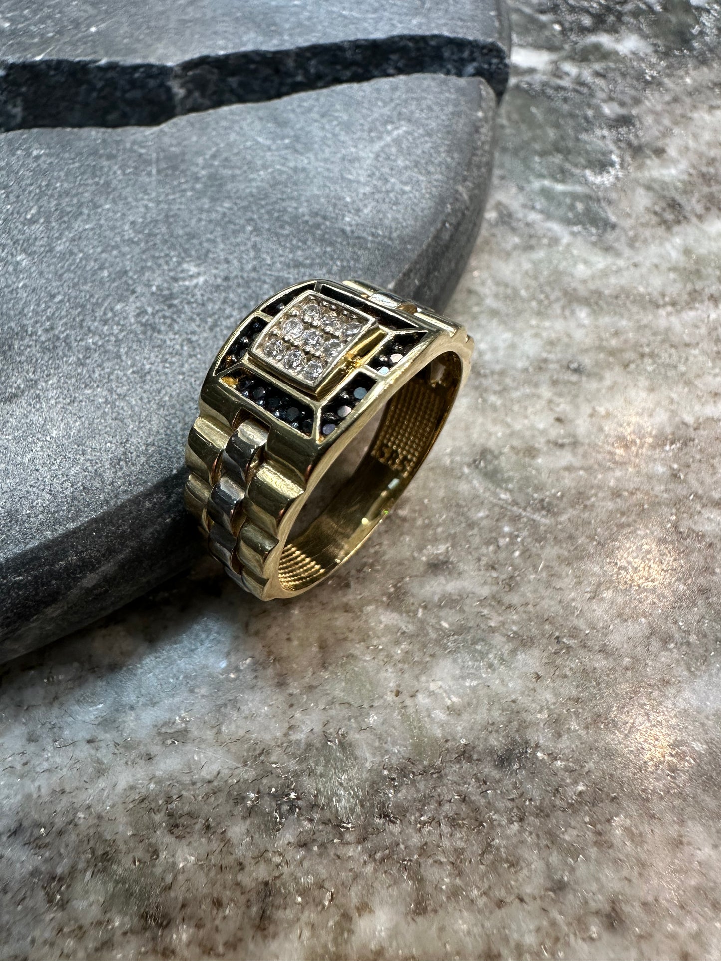 Prachtige 14K Gouden Onyx Rollie Ring – Maat 20,5 | Stoer & Luxe