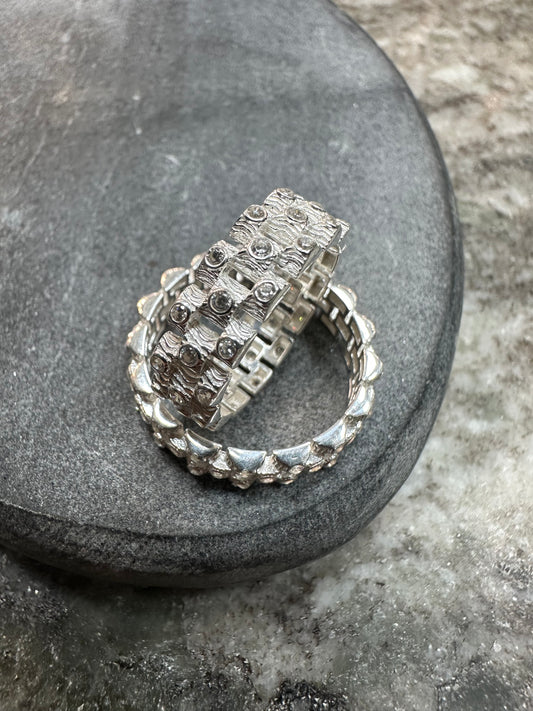 925 Zilveren Iced Rollie Ring – 6 mm Breed, Vol Glans en Stijl