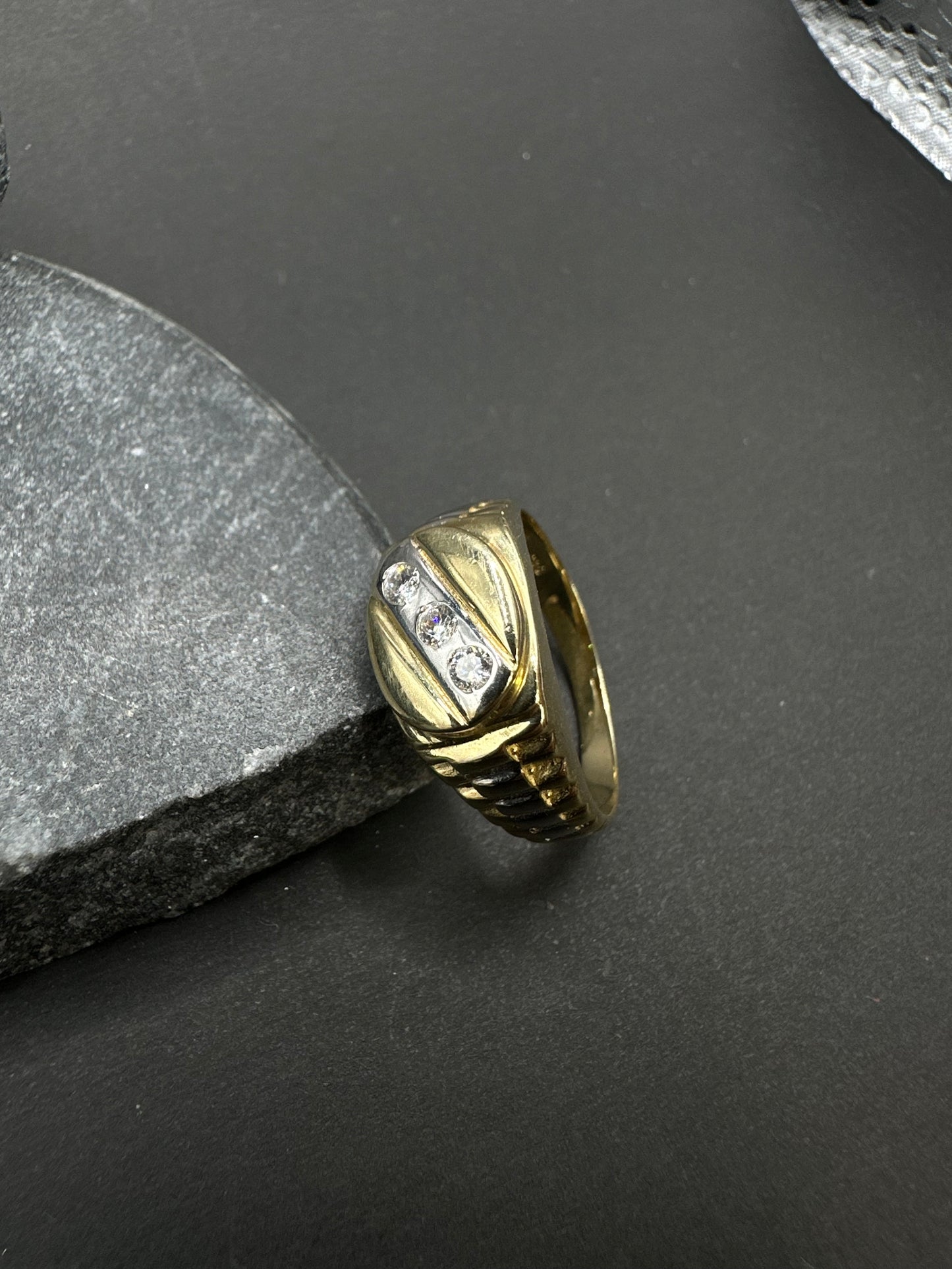 14K Gouden Bicolor Ring met 3 Zirkonia Stenen – Maat 19