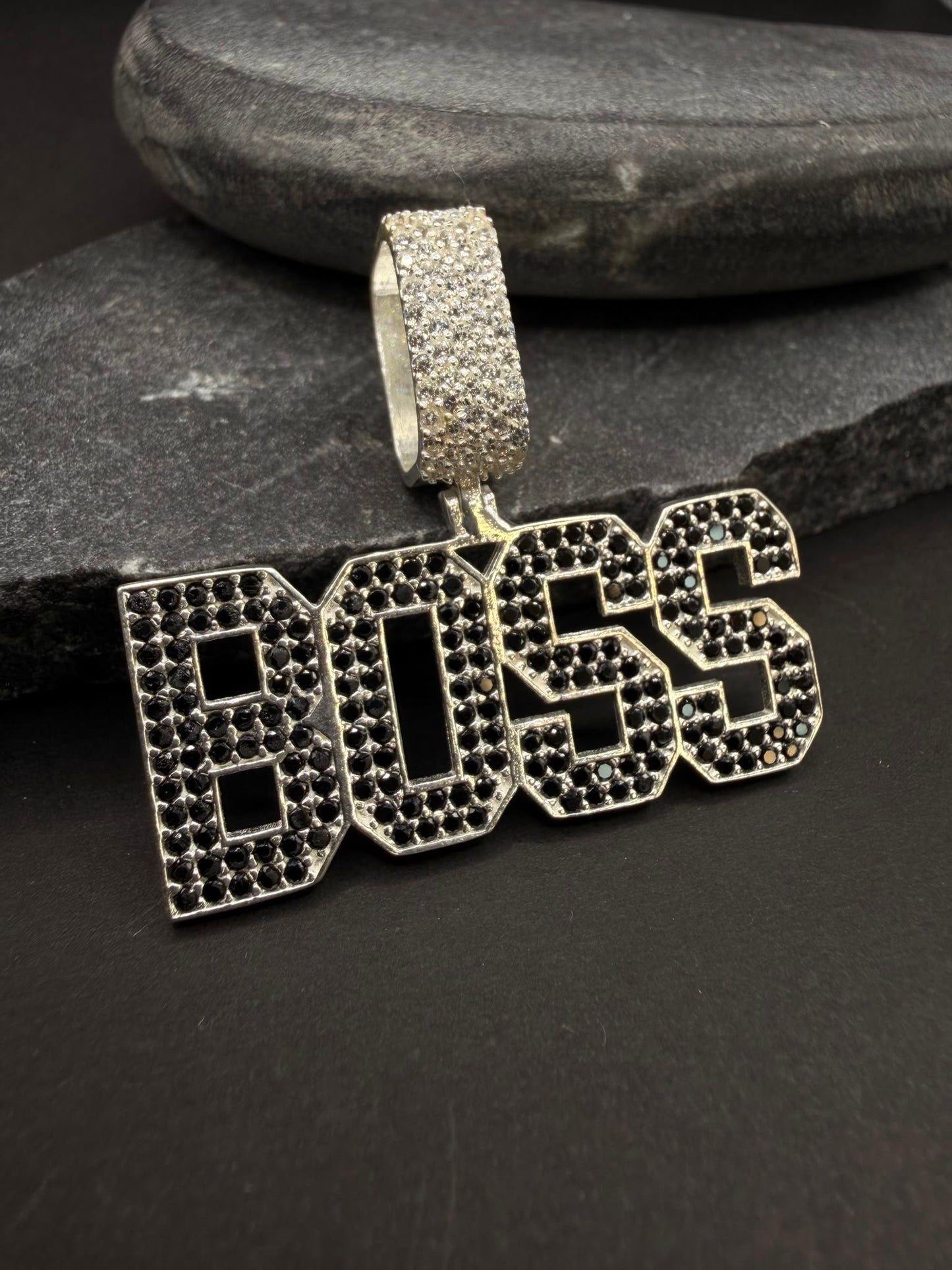 925 Zilveren BOSS Hanger met Zirkonia en Onyx – 39 mm