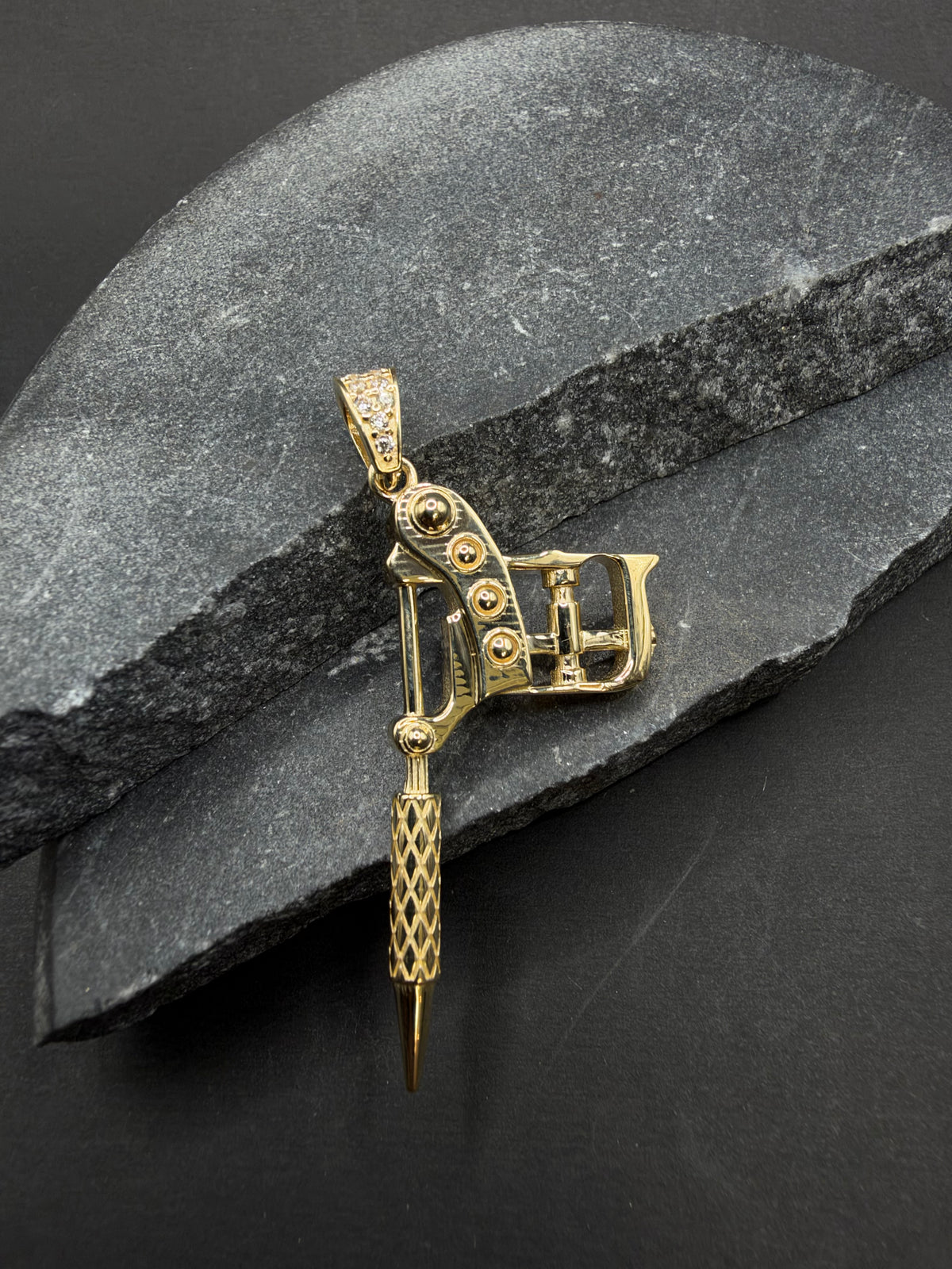 14K Gouden Tattoomachine Hanger – 20 × 45 mm