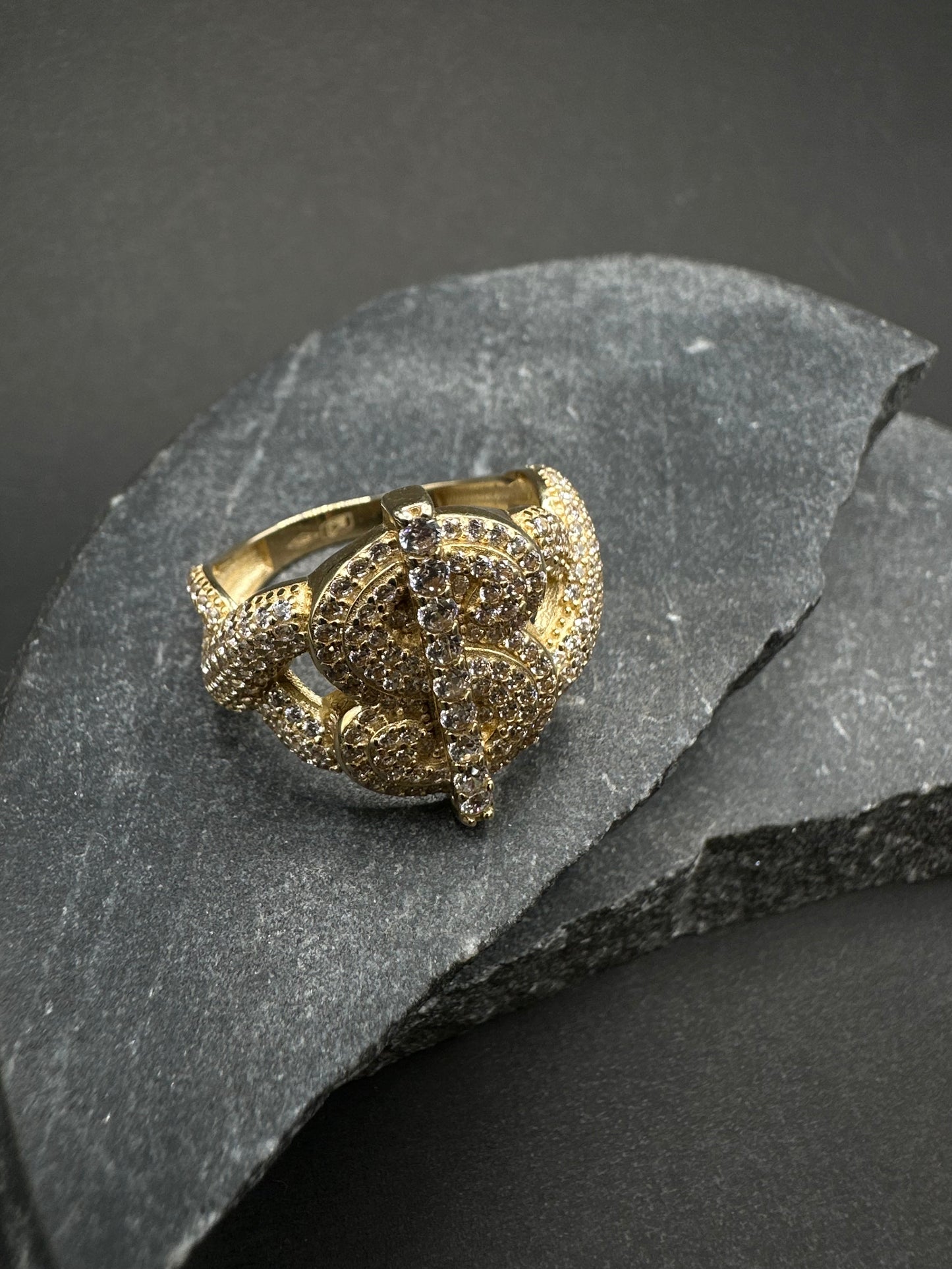 14K Gouden Iced Out Dollar Ring met Zirkonia – Maat 20
