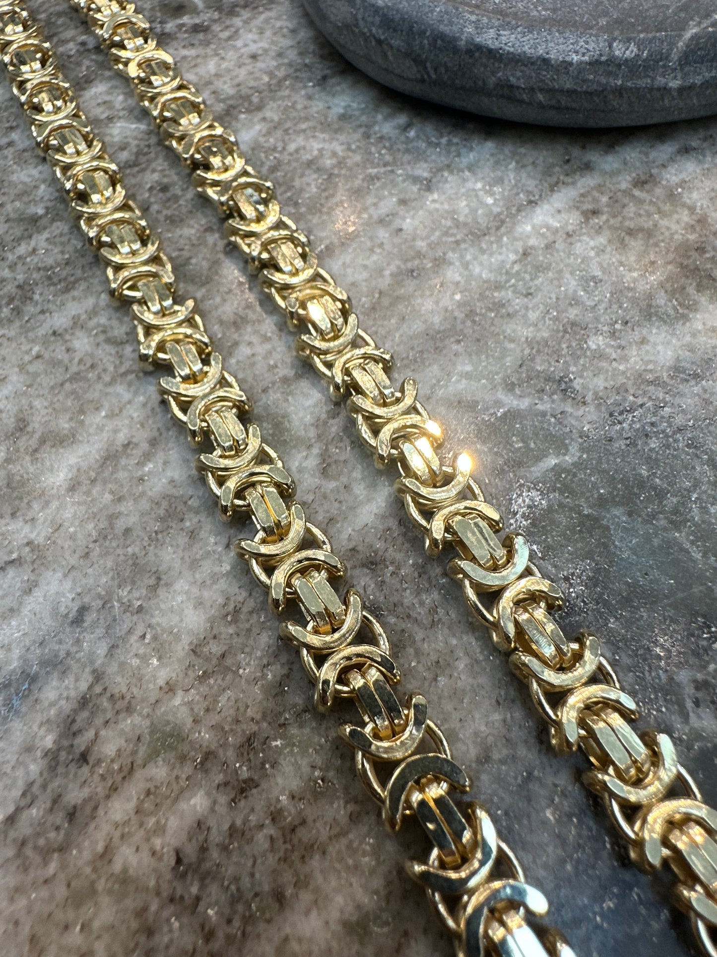 Prachtige 14K Gouden Platte Koningsketting – 70 cm | 7 mm | Stoer & Luxe