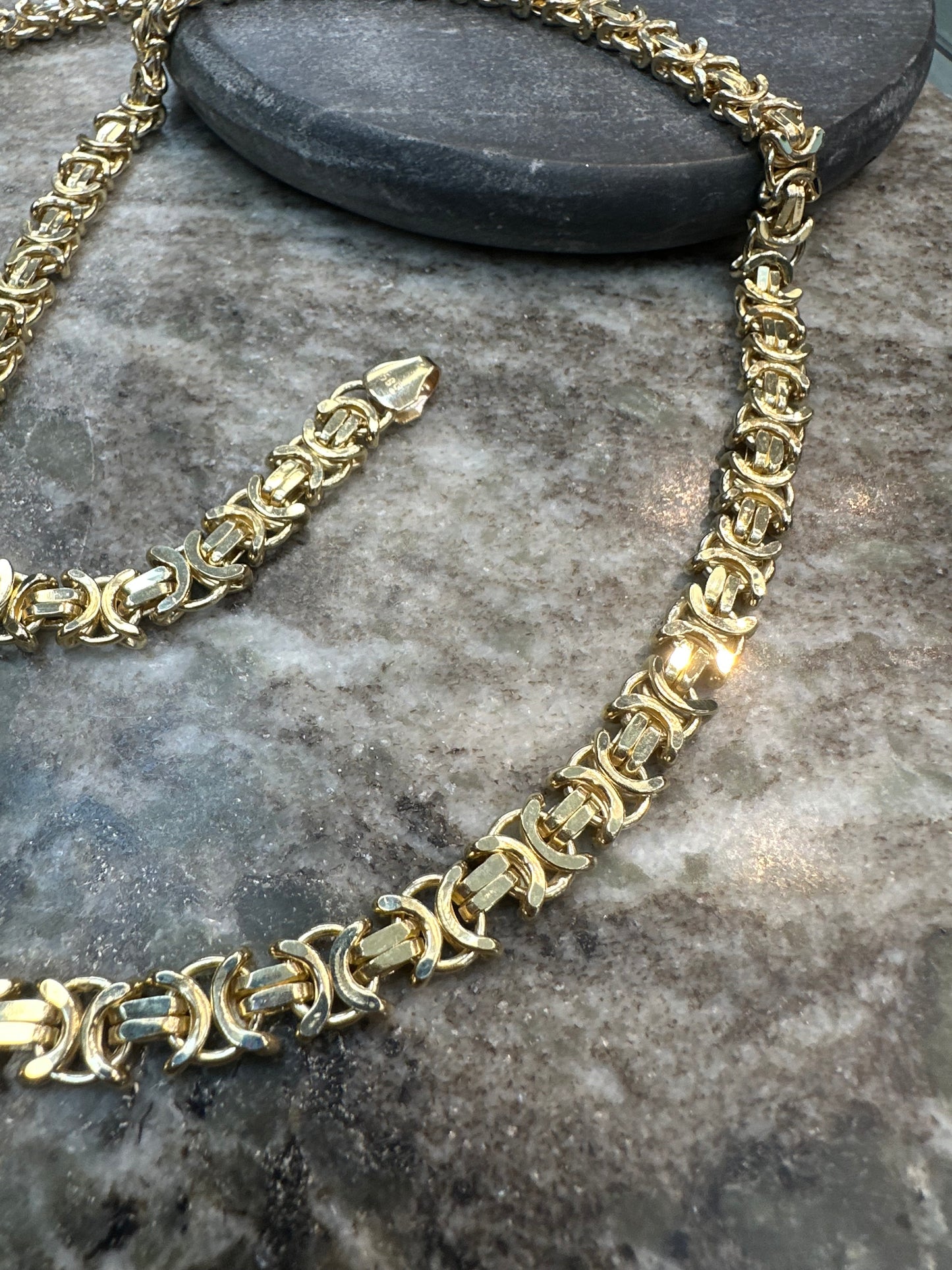 Prachtige 14K Gouden Platte Koningsketting – 70 cm | 7 mm | Stoer & Luxe