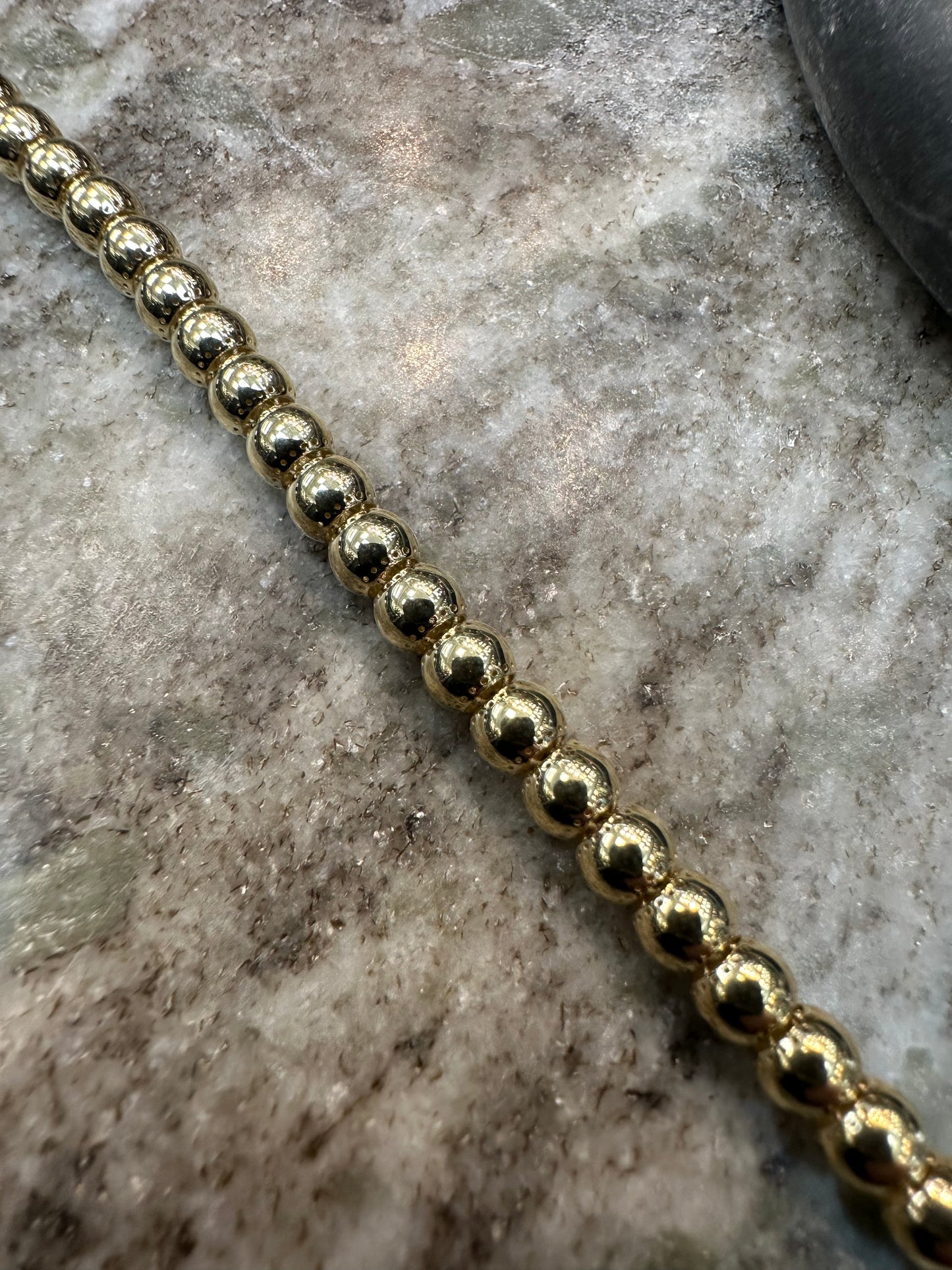 Prachtige 14K Gouden Bal Armband – 21 cm | 5 mm | Elegant & Tijdloos