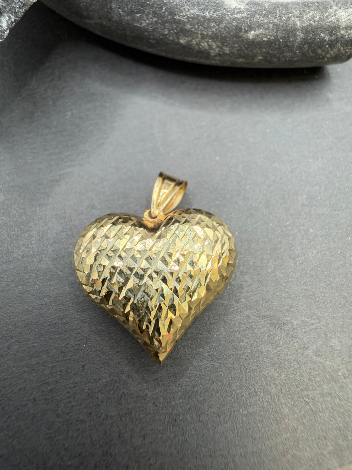 14K Gouden Diamond Cut Hart Hanger