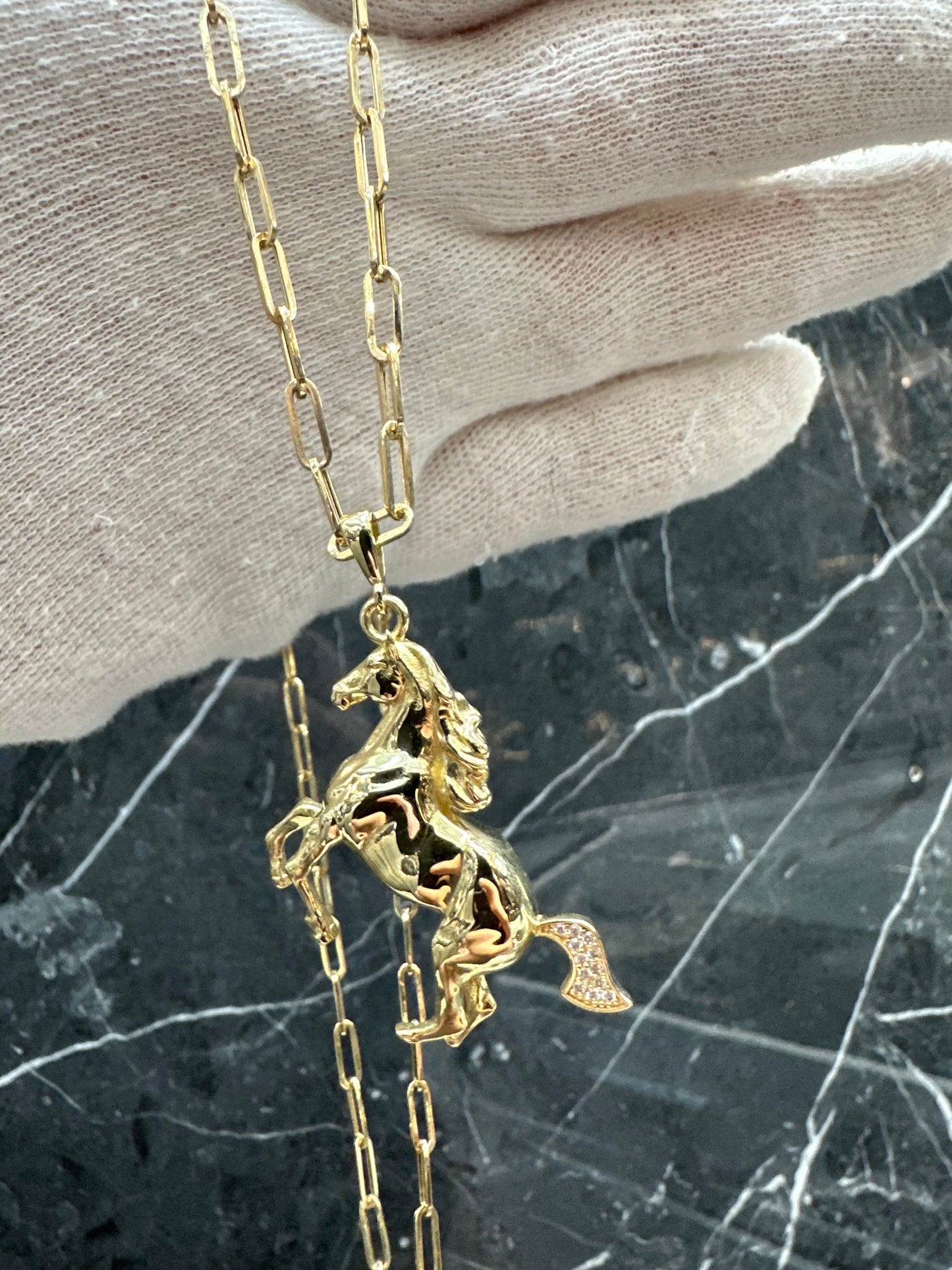 Prachtige 14K Gouden Papierclip Ketting met Paard Hanger – 60 cm | 3 mm | Uniek & Luxe