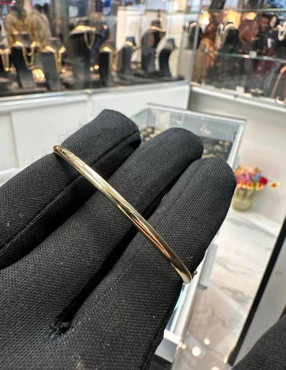 Subtiele 14K Gouden Gladde Slavenarmband – Elegant & Tijdloos| 58 mm